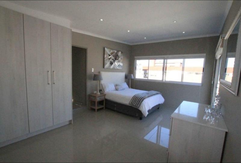 To Let 2 Bedroom Property for Rent in Green Point Western Cape